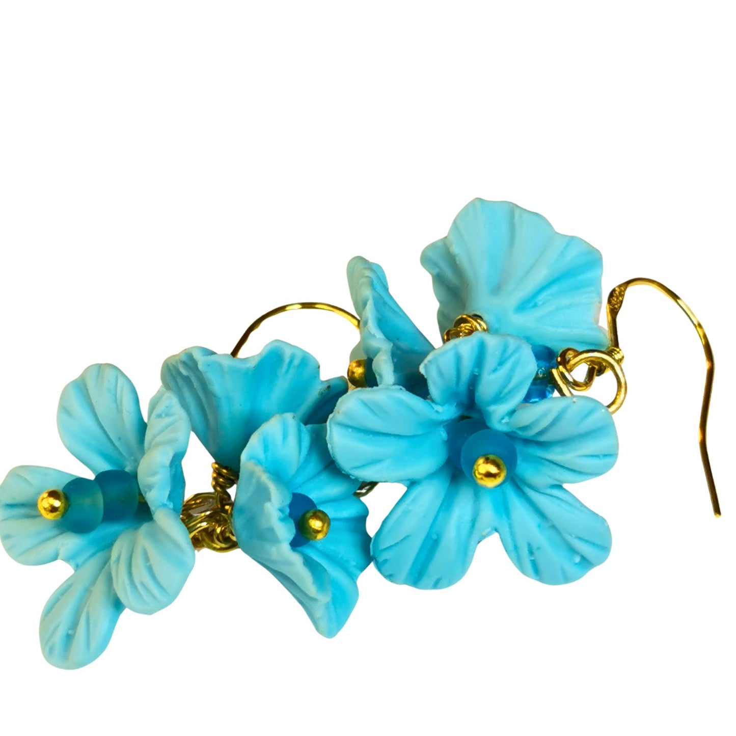 Floral earrings with seed beads