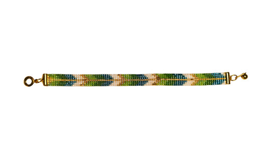 Elegant armbånd i grønne nuancer